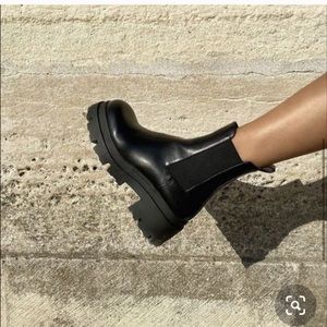 MID-HEEL ANKLE BOOTS WITH TRACK SOLES Zara
